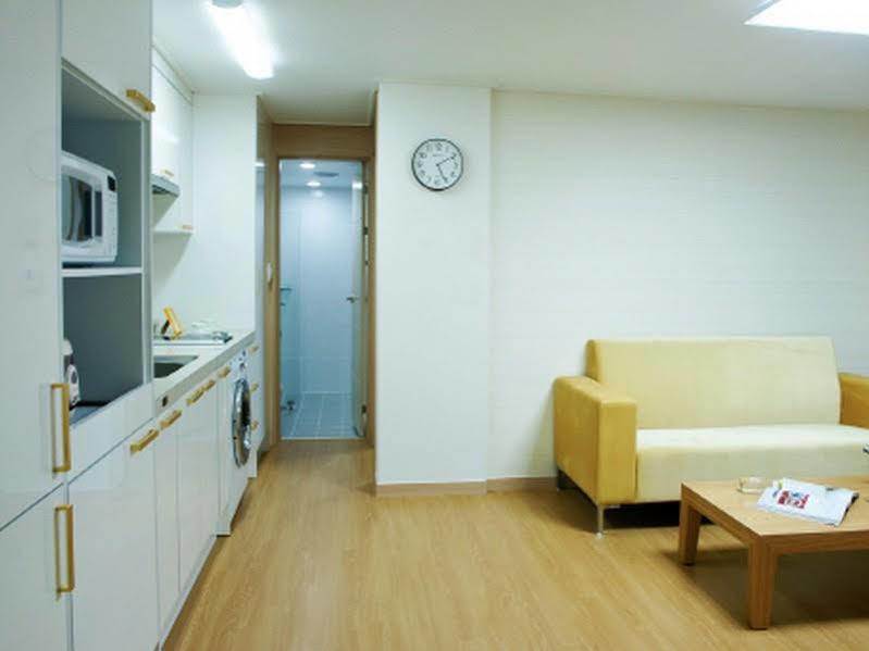 Jungmun Yegreen Residence Hotel Seogwipo Luaran gambar